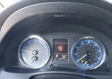 2018 Toyota Corolla Le z USA, uszkodzony, nr VIN 2T1BURHE5JC969463